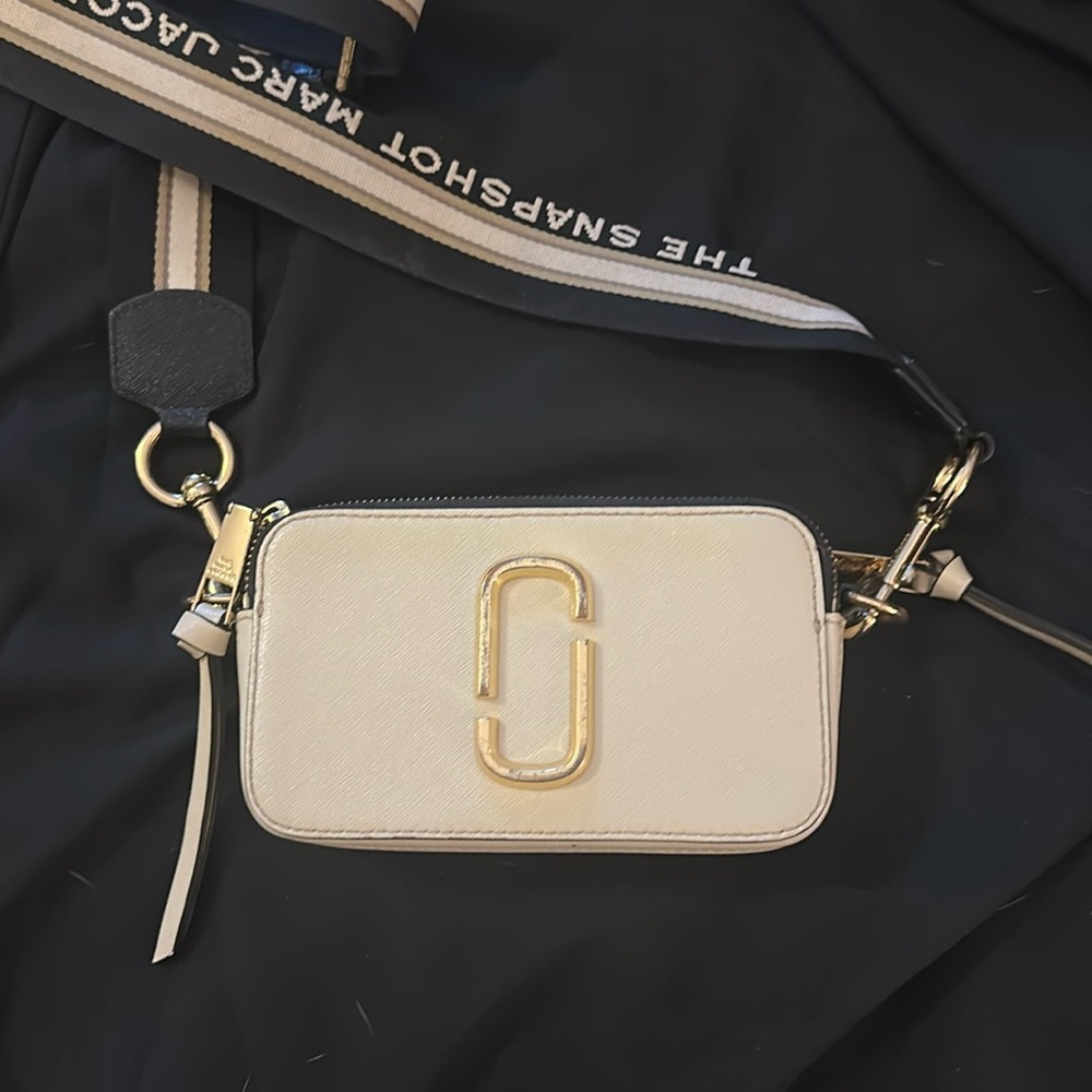 Marc Jacobs “Snapshot”